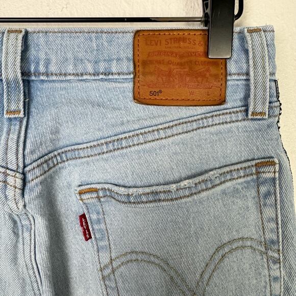 Levi's Premium 501 XX Original Sport Stripe Cropped Light Wash Button Fly Jeans - Picture 8 of 12